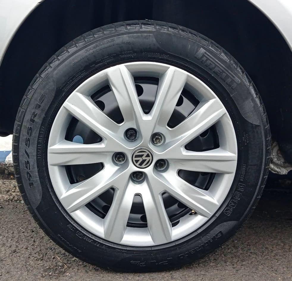 VOLKSWAGEN Fox - Foto