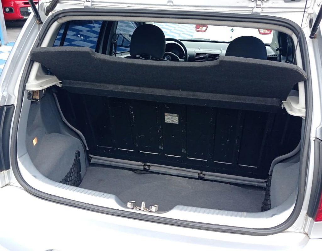 VOLKSWAGEN Fox - Foto