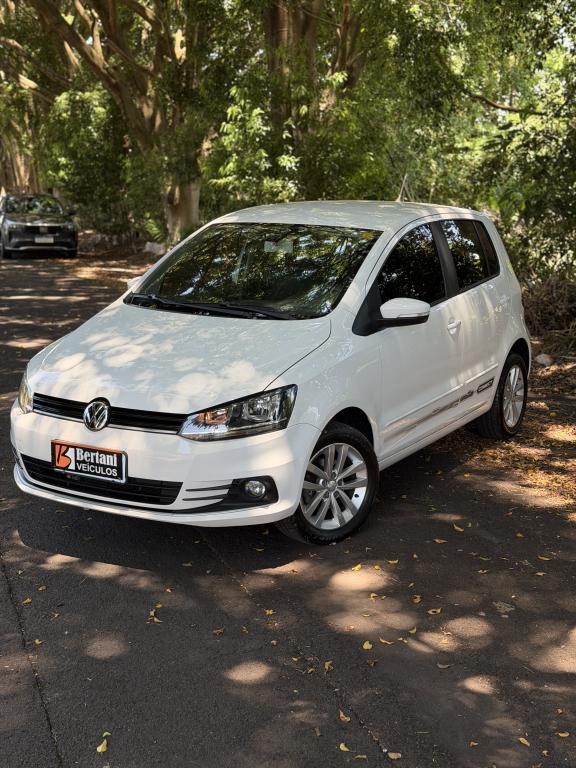 VOLKSWAGEN Fox - Foto