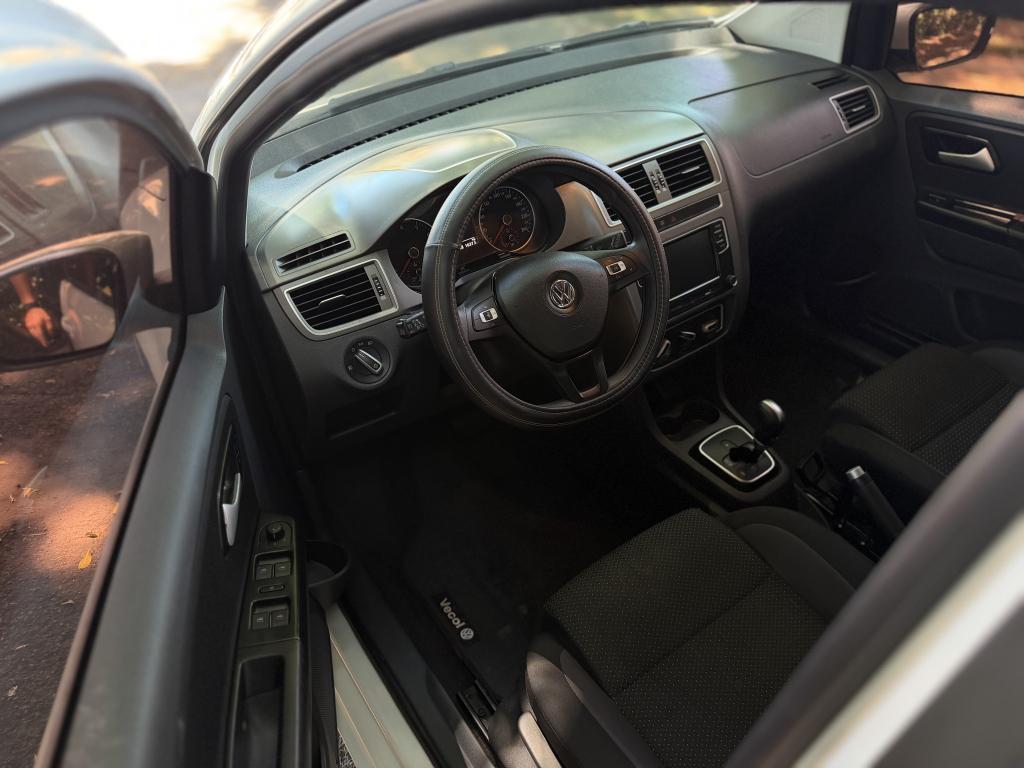 VOLKSWAGEN Fox - Foto