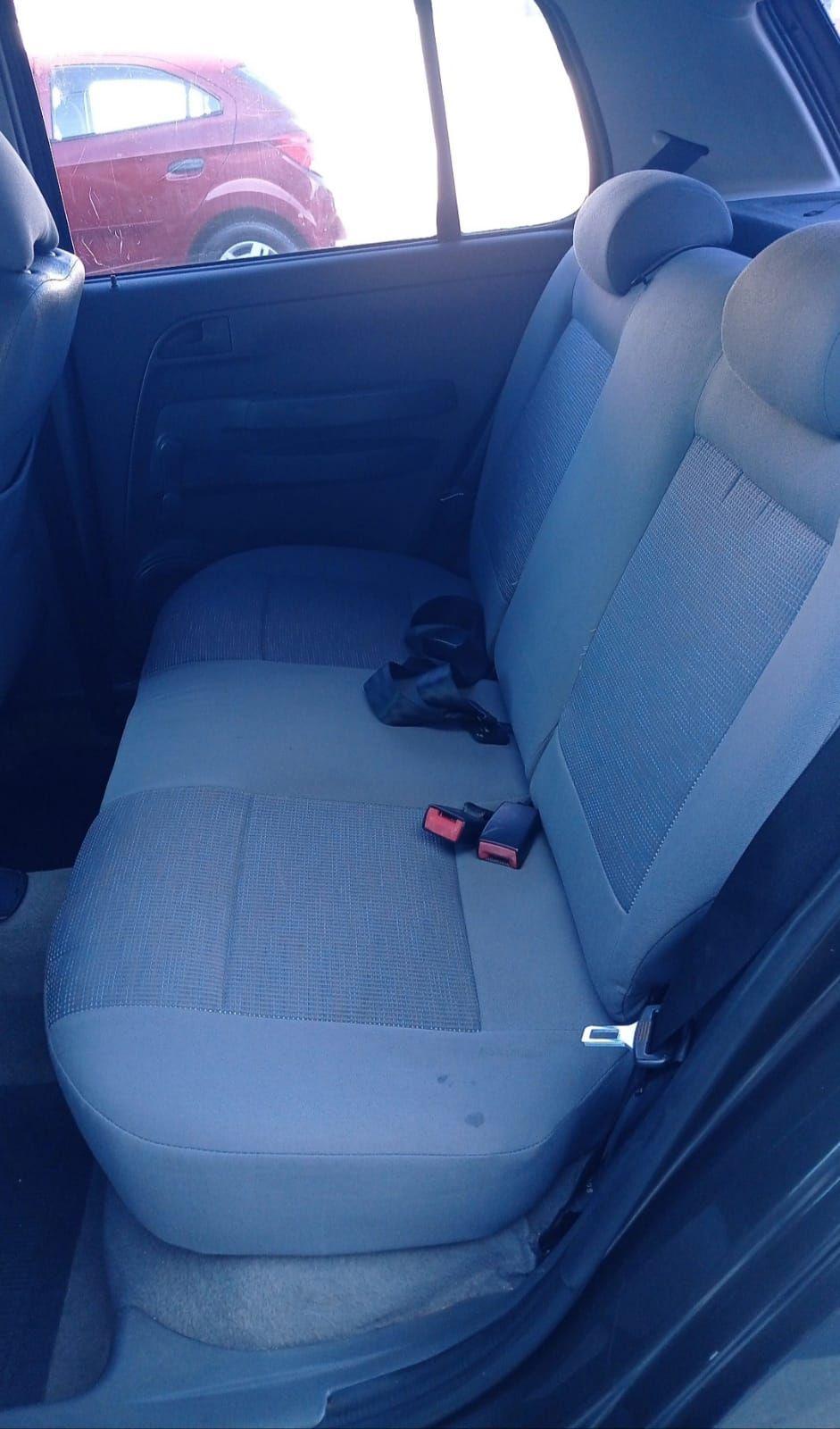 VOLKSWAGEN Fox - Foto