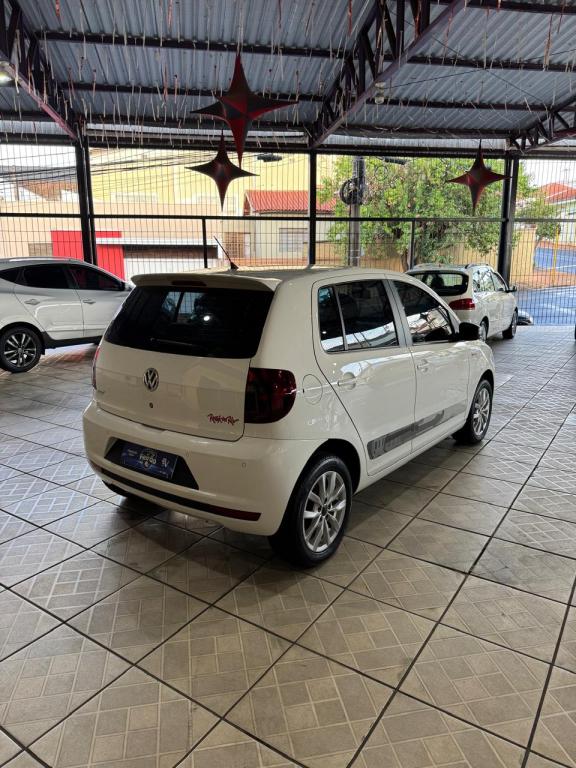 VOLKSWAGEN Fox - Foto