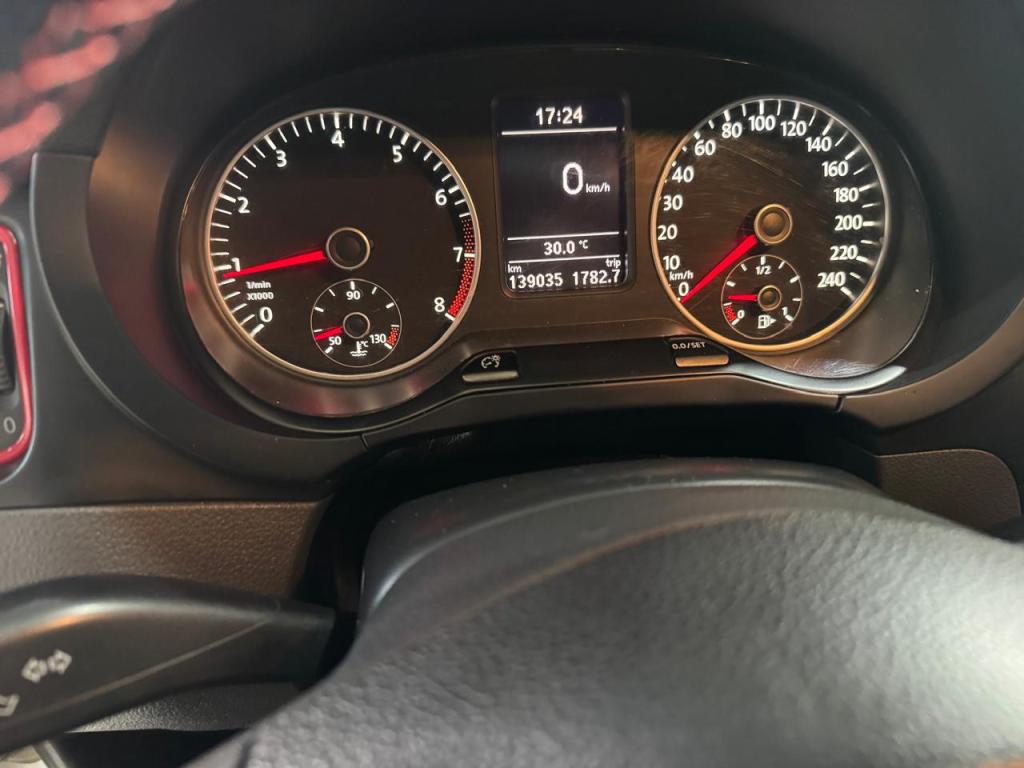 VOLKSWAGEN Fox - Foto