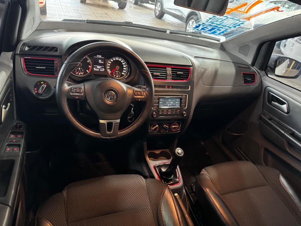 VOLKSWAGEN Fox - Foto