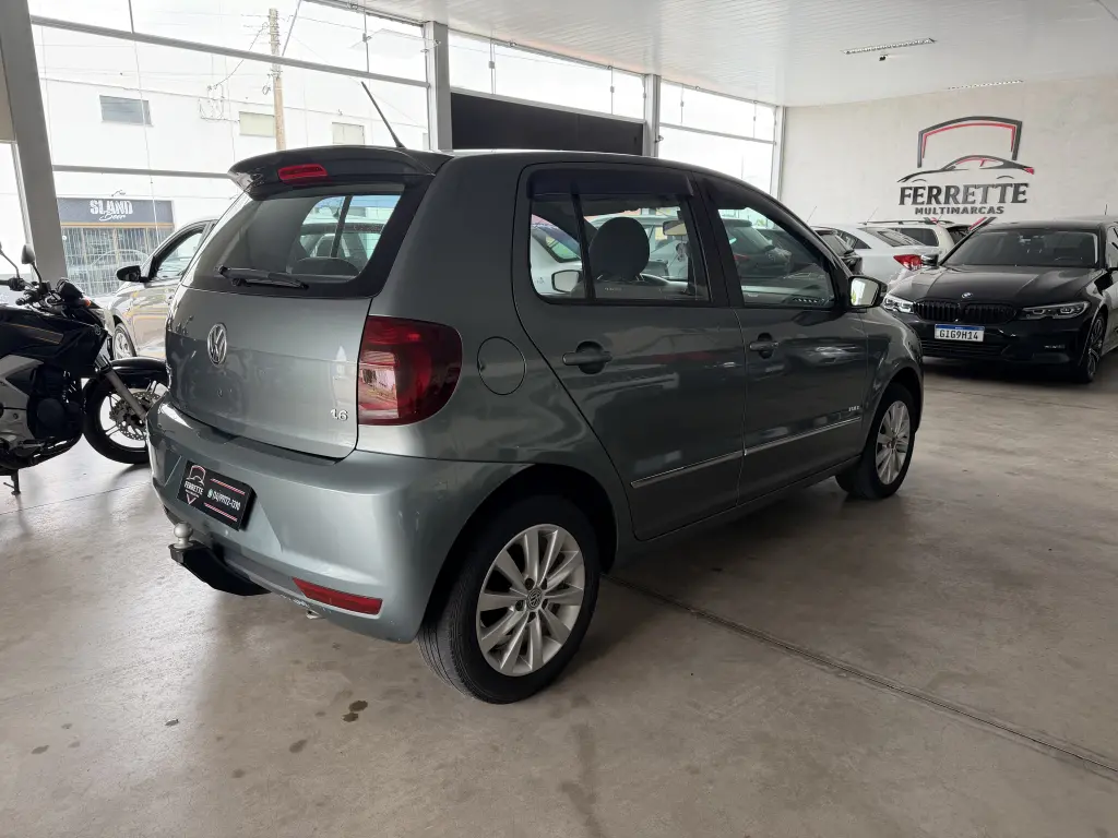 VOLKSWAGEN Fox - Foto