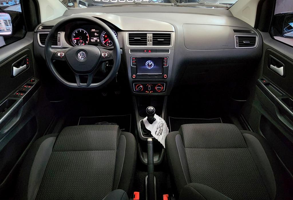 VOLKSWAGEN Fox - Foto