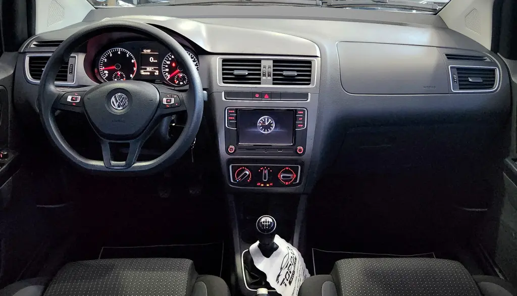 VOLKSWAGEN Fox - Foto