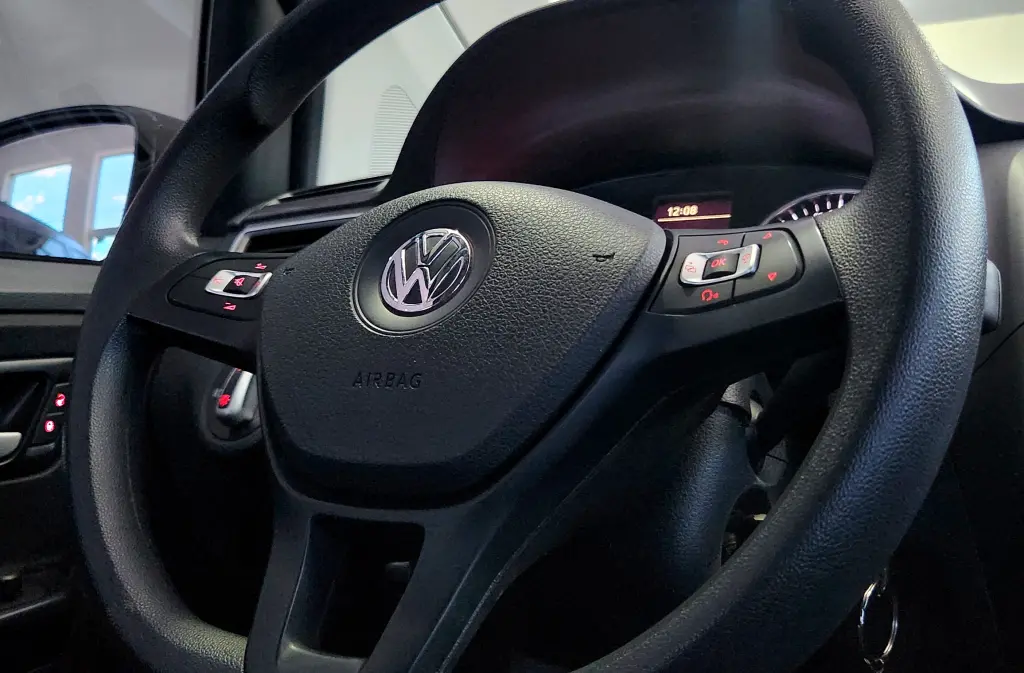 VOLKSWAGEN Fox - Foto
