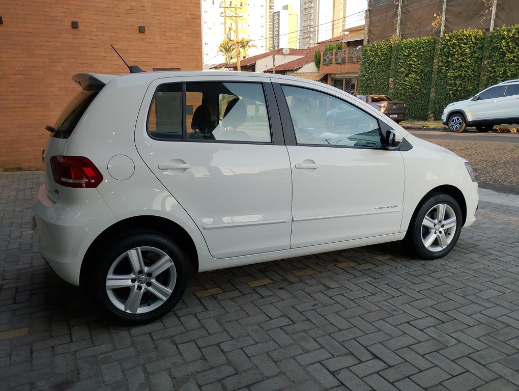 VOLKSWAGEN Fox - Foto