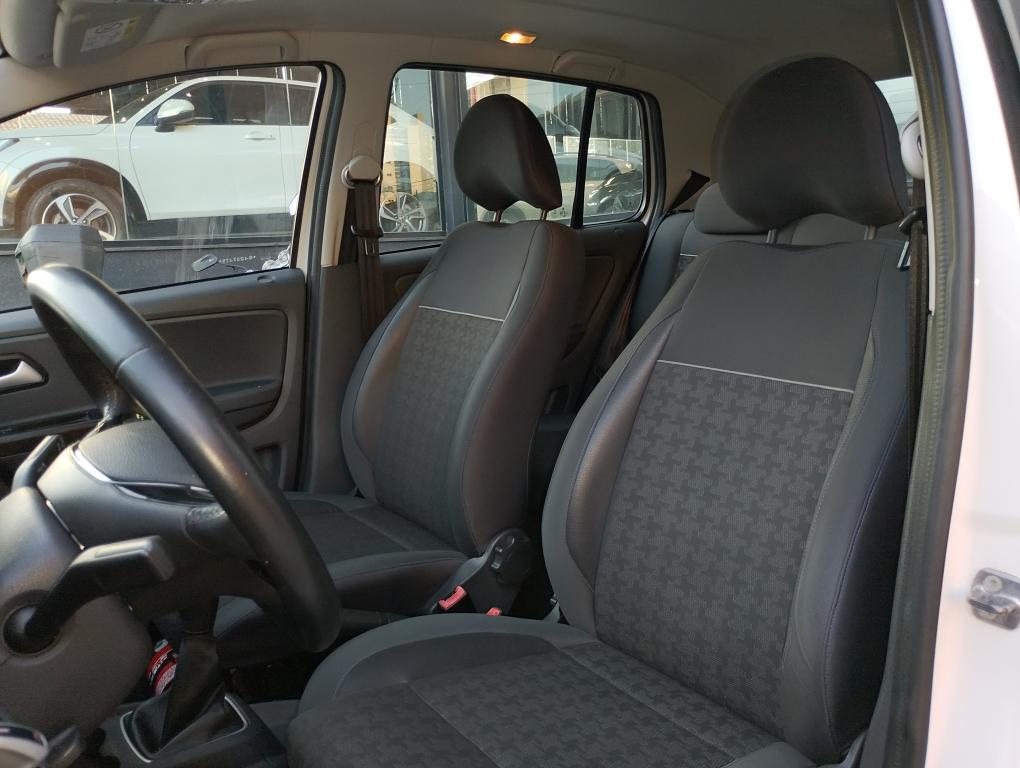 VOLKSWAGEN Fox - Foto