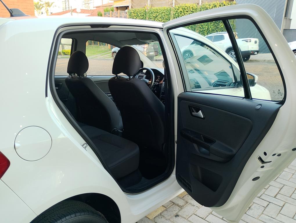 VOLKSWAGEN Fox - Foto