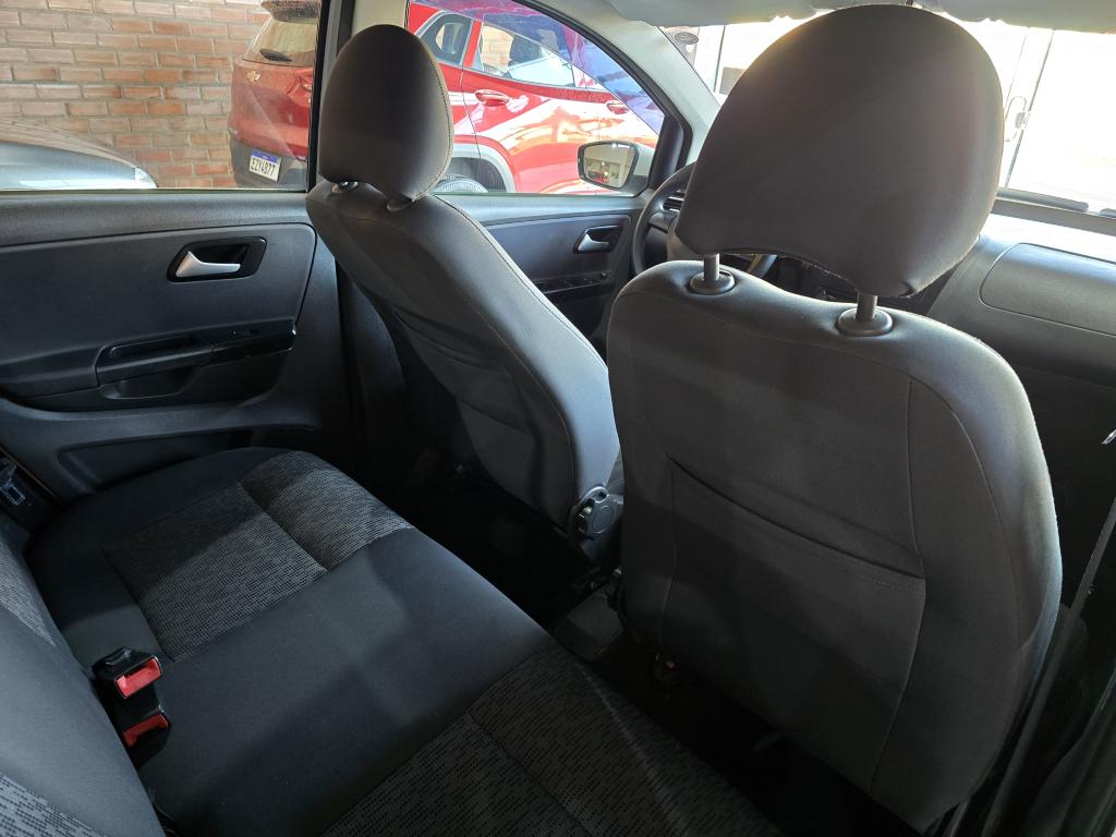 VOLKSWAGEN Fox - Foto