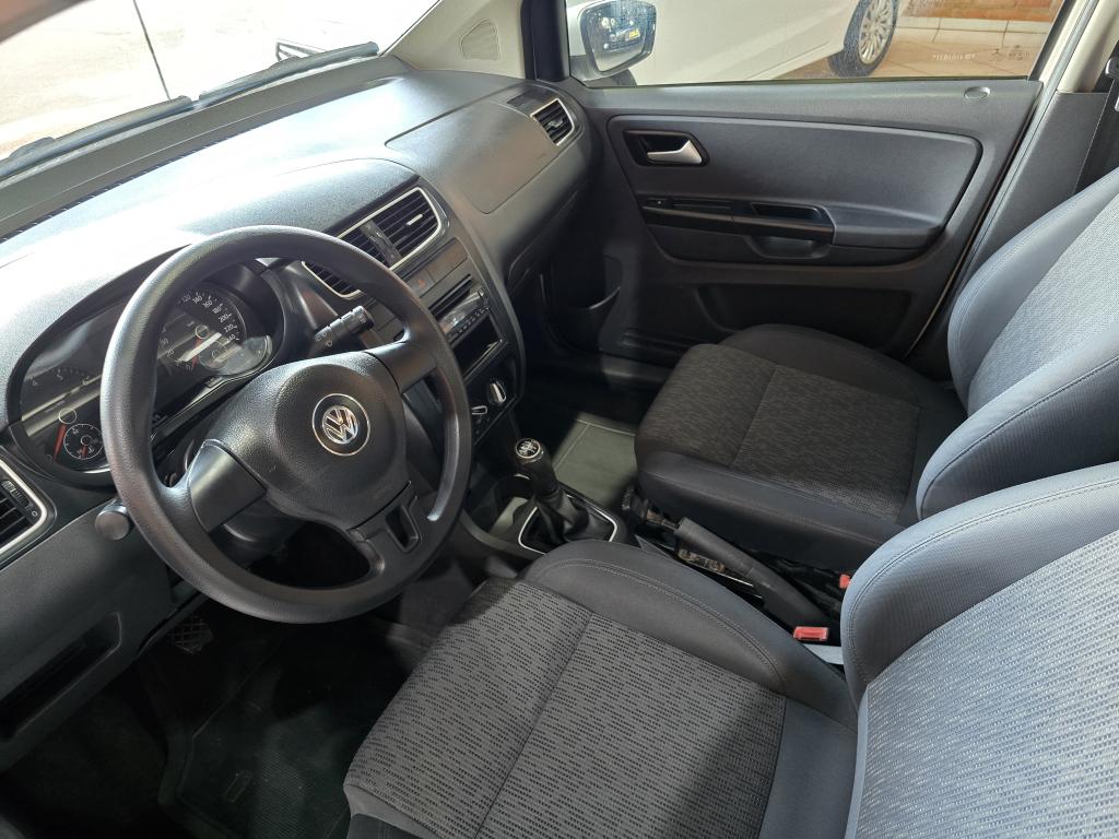 VOLKSWAGEN Fox - Foto