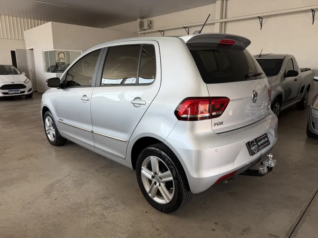 VOLKSWAGEN Fox - Foto