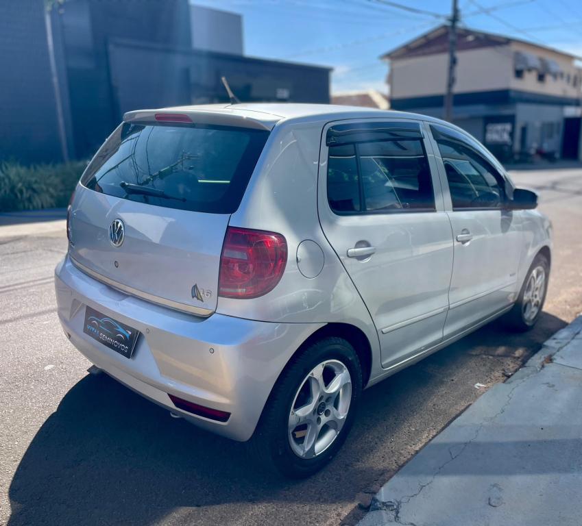 VOLKSWAGEN Fox - Foto