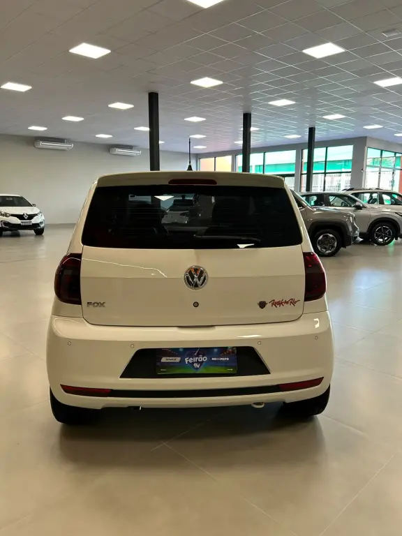 VOLKSWAGEN Fox - Foto