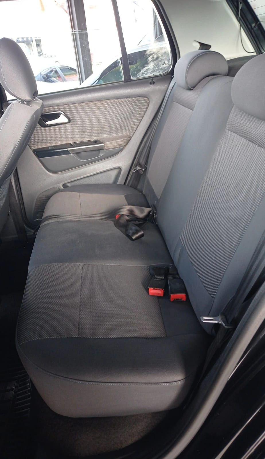 VOLKSWAGEN Fox - Foto