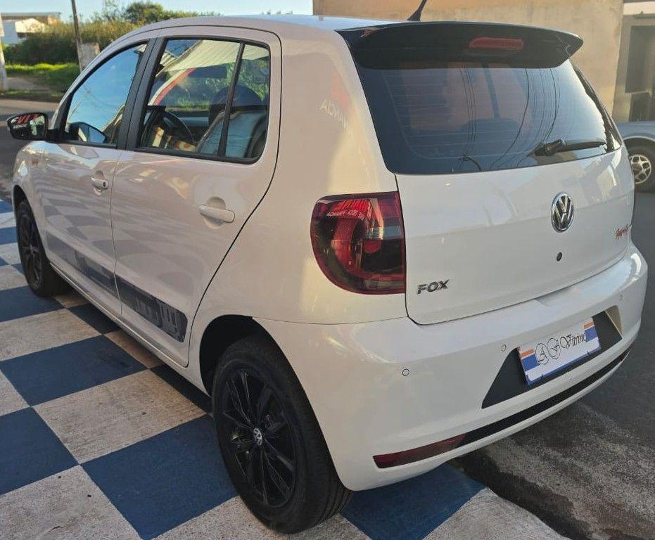 VOLKSWAGEN Fox - Foto