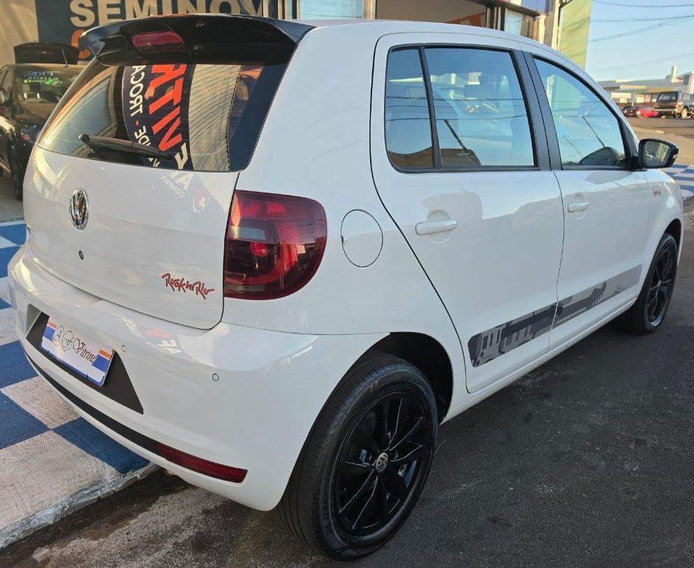 VOLKSWAGEN Fox - Foto