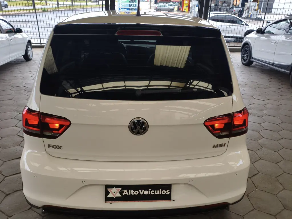 VOLKSWAGEN Fox - Foto