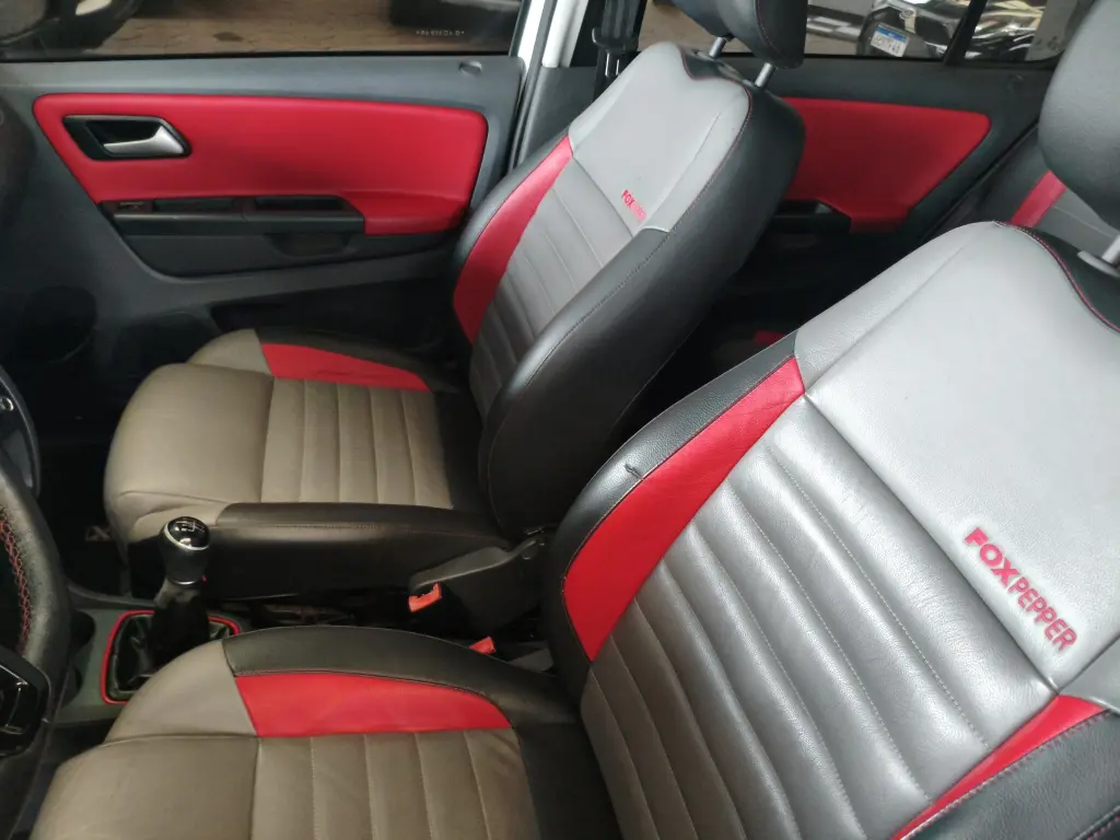 VOLKSWAGEN Fox - Foto