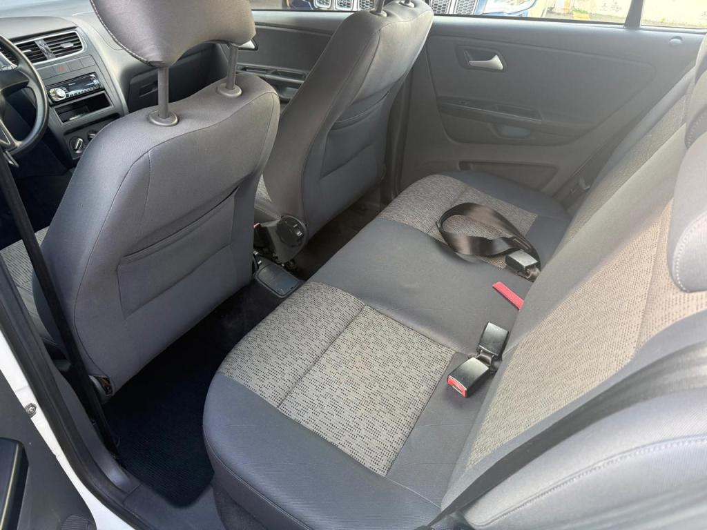 VOLKSWAGEN Fox - Foto