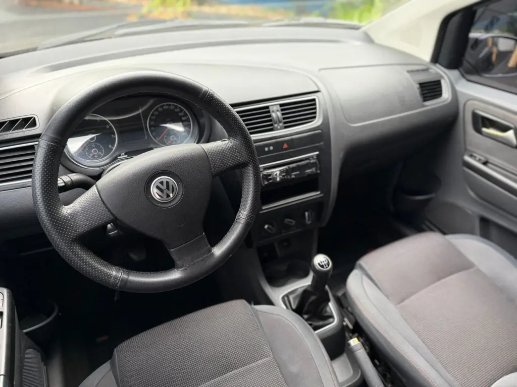 VOLKSWAGEN Fox - Foto