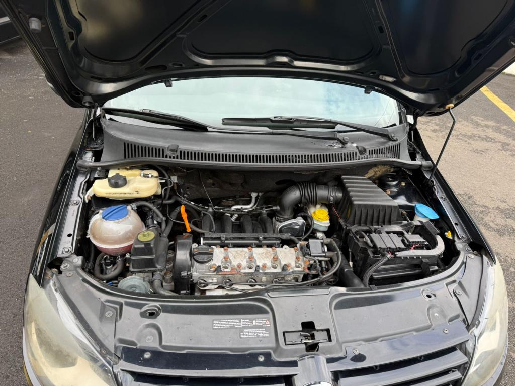 VOLKSWAGEN Fox - Foto