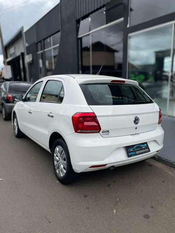 VOLKSWAGEN Gol - Foto