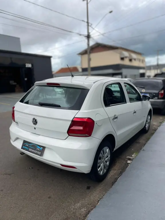 VOLKSWAGEN Gol - Foto