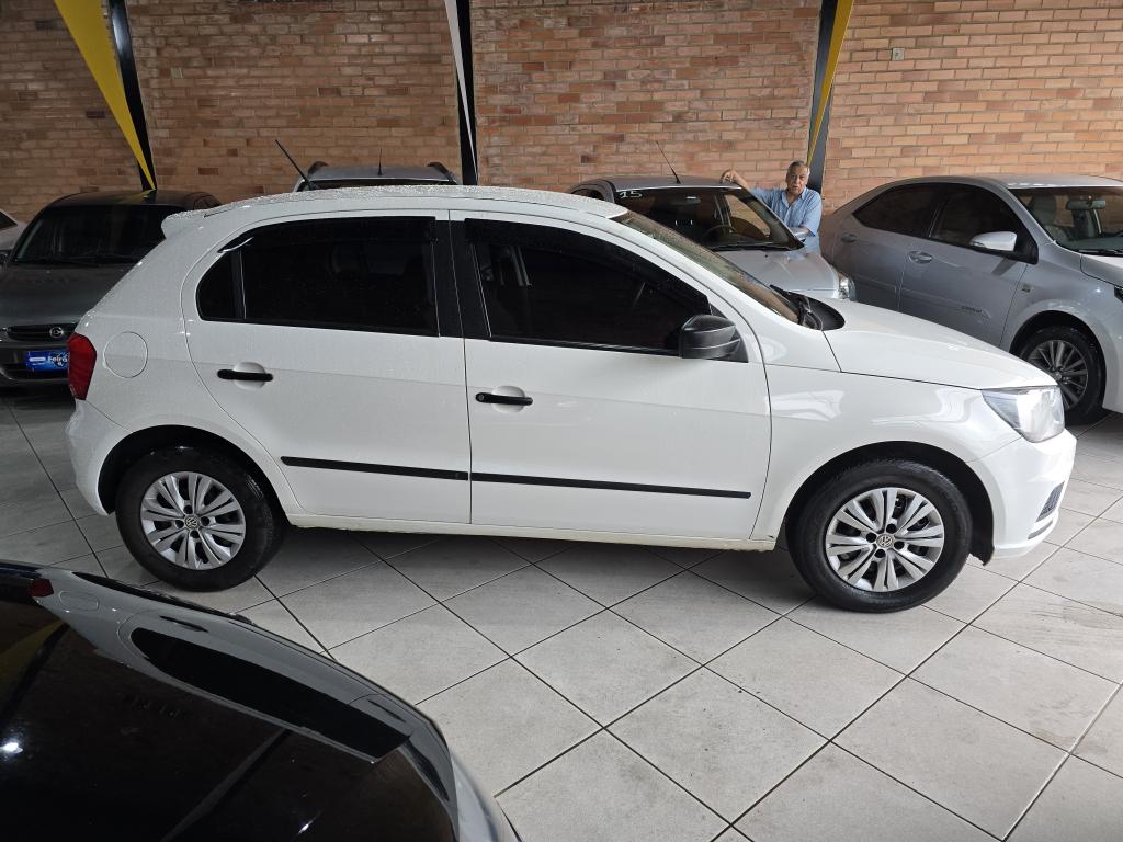 VOLKSWAGEN Gol - Foto