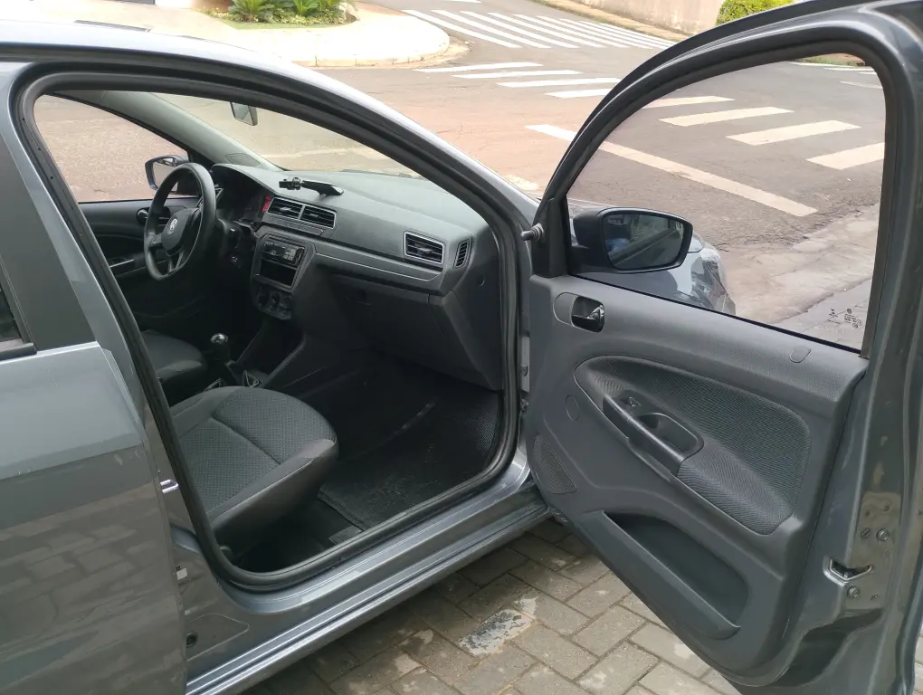 VOLKSWAGEN Gol - Foto