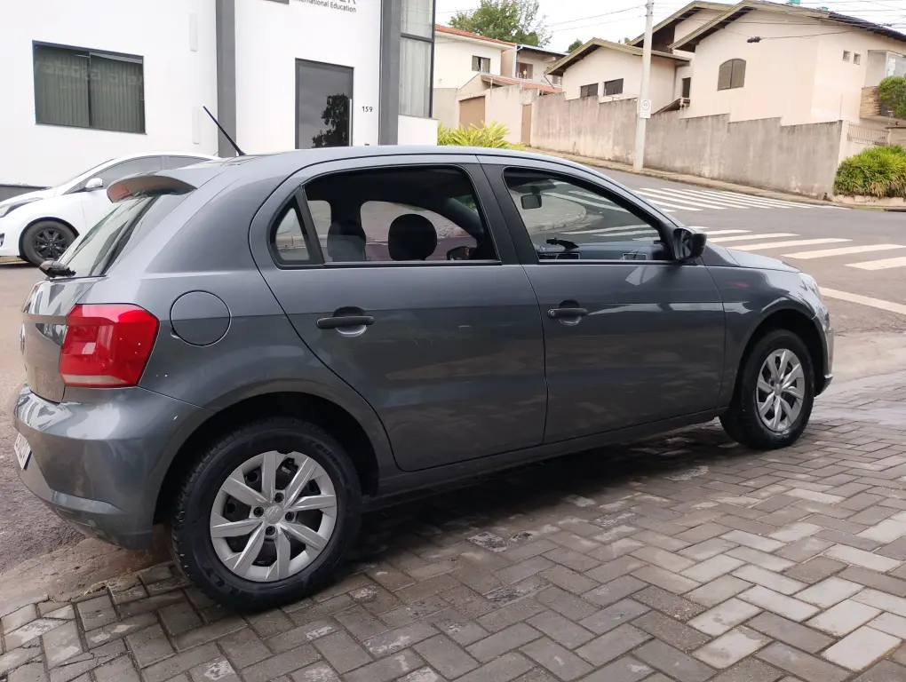 VOLKSWAGEN Gol - Foto