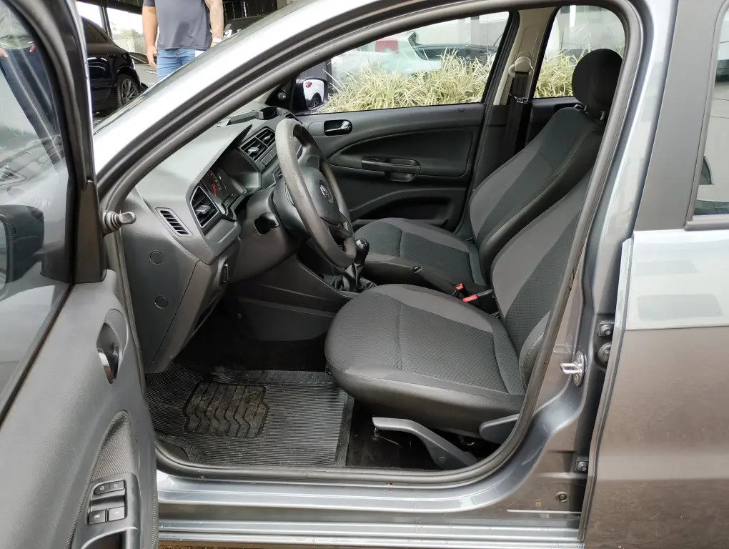 VOLKSWAGEN Gol - Foto