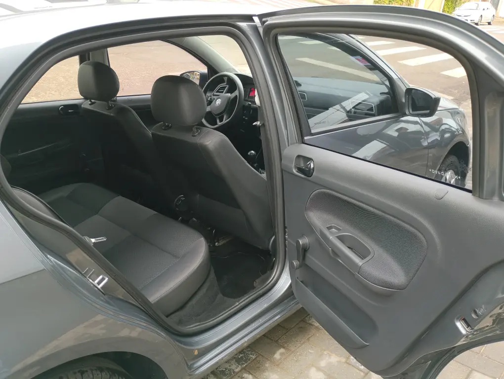 VOLKSWAGEN Gol - Foto