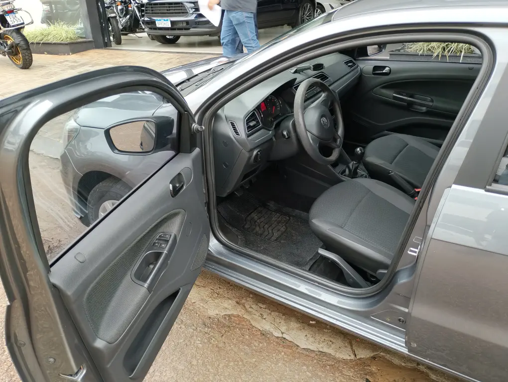 VOLKSWAGEN Gol - Foto