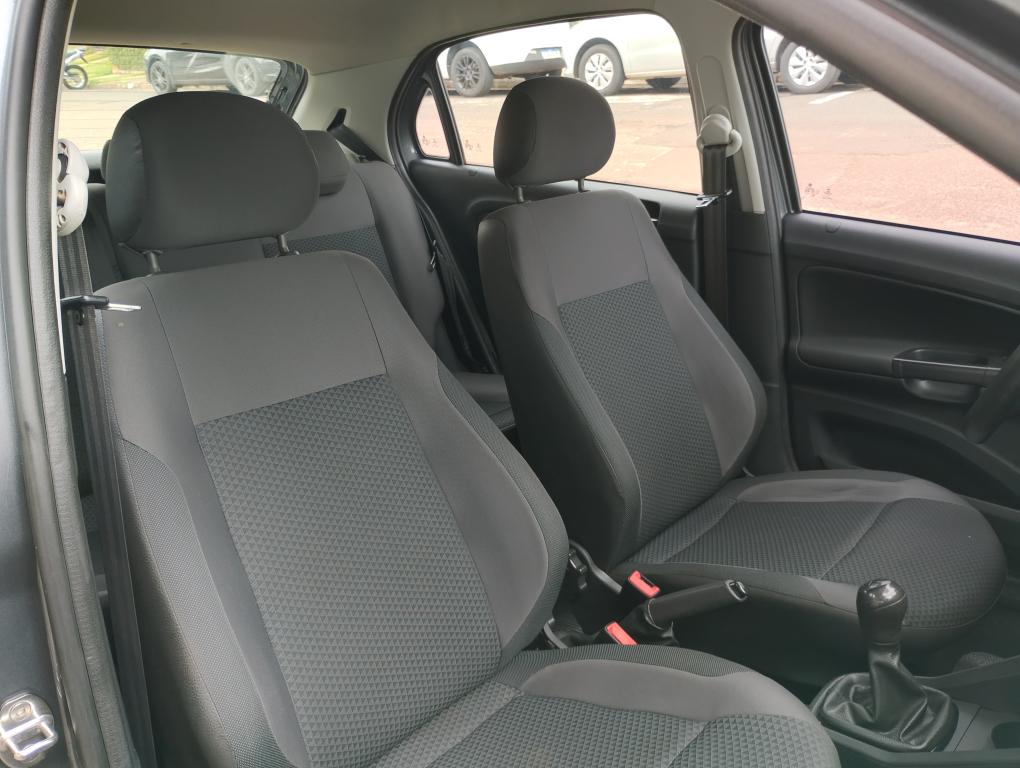 VOLKSWAGEN Gol - Foto