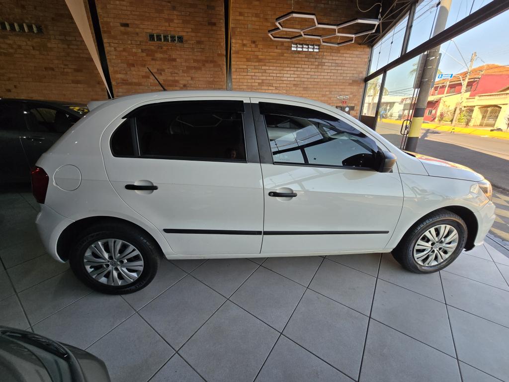 VOLKSWAGEN Gol - Foto