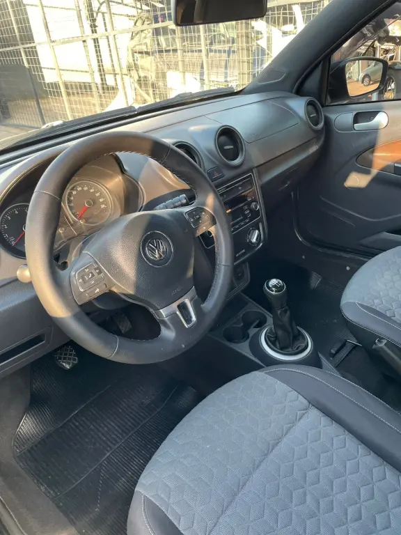 VOLKSWAGEN Gol - Foto