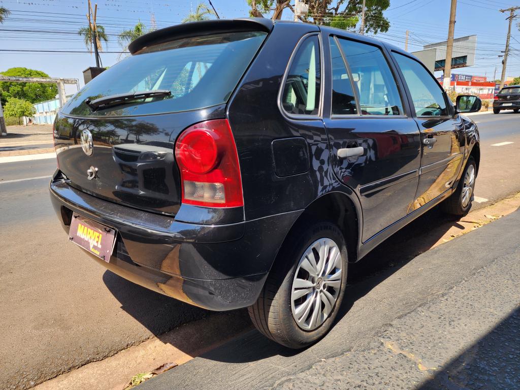 VOLKSWAGEN Gol - Foto