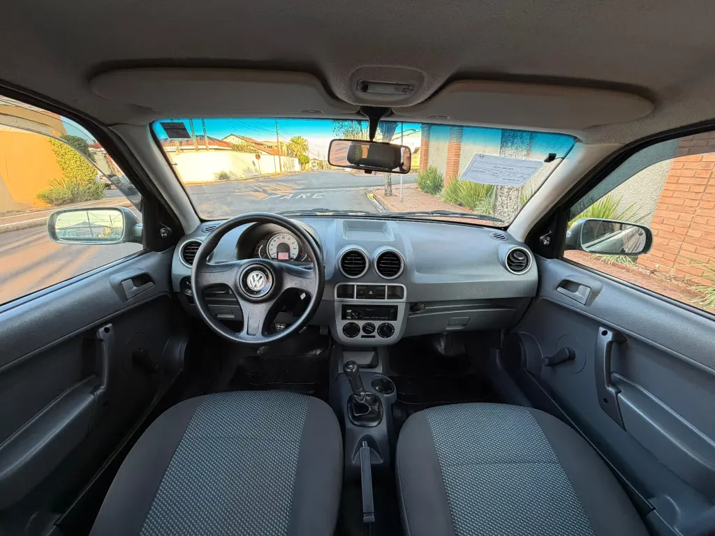 VOLKSWAGEN Gol - Foto