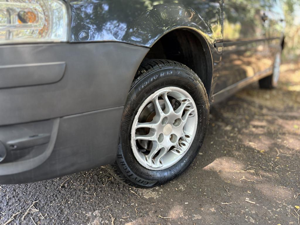 VOLKSWAGEN Gol - Foto