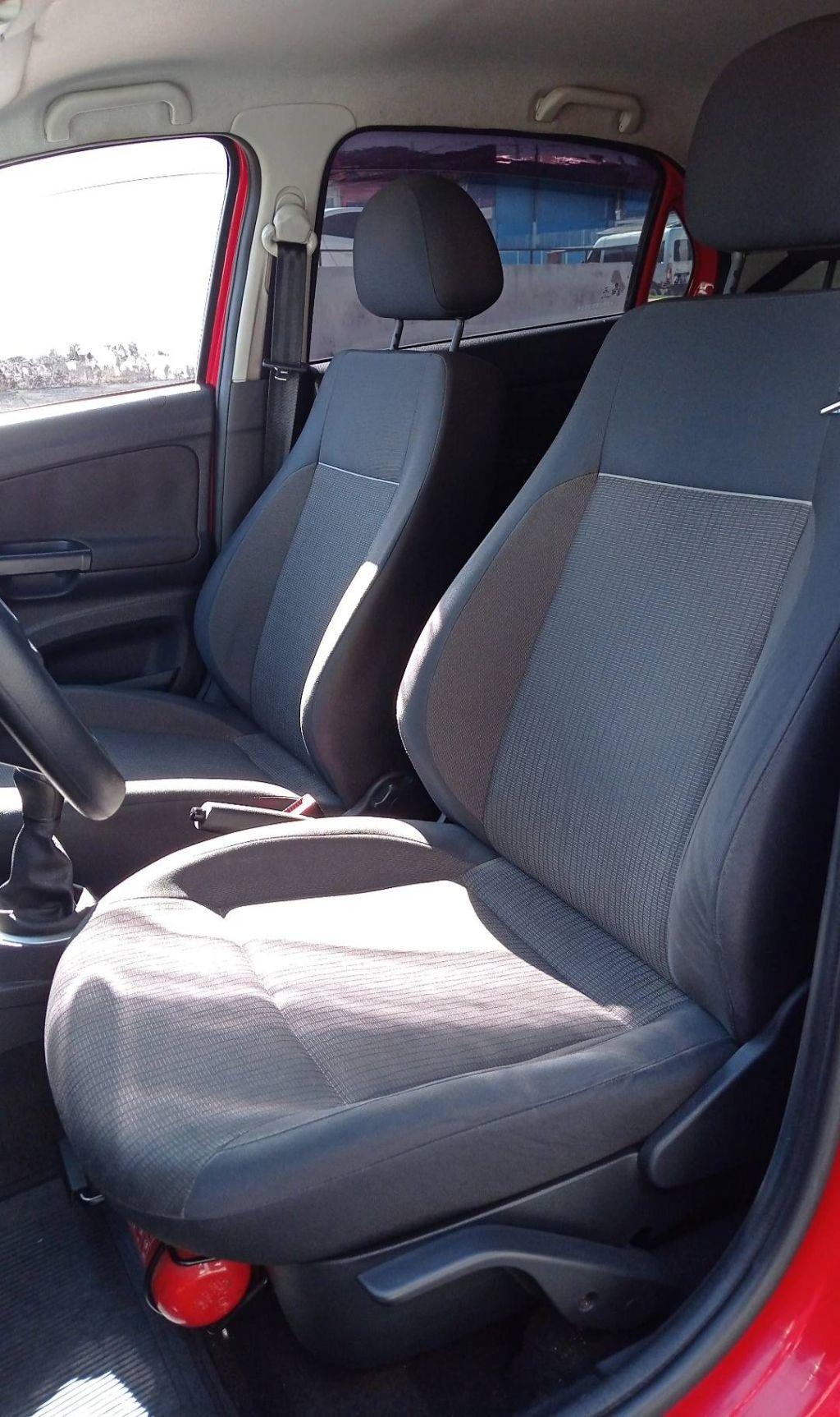 VOLKSWAGEN Gol - Foto