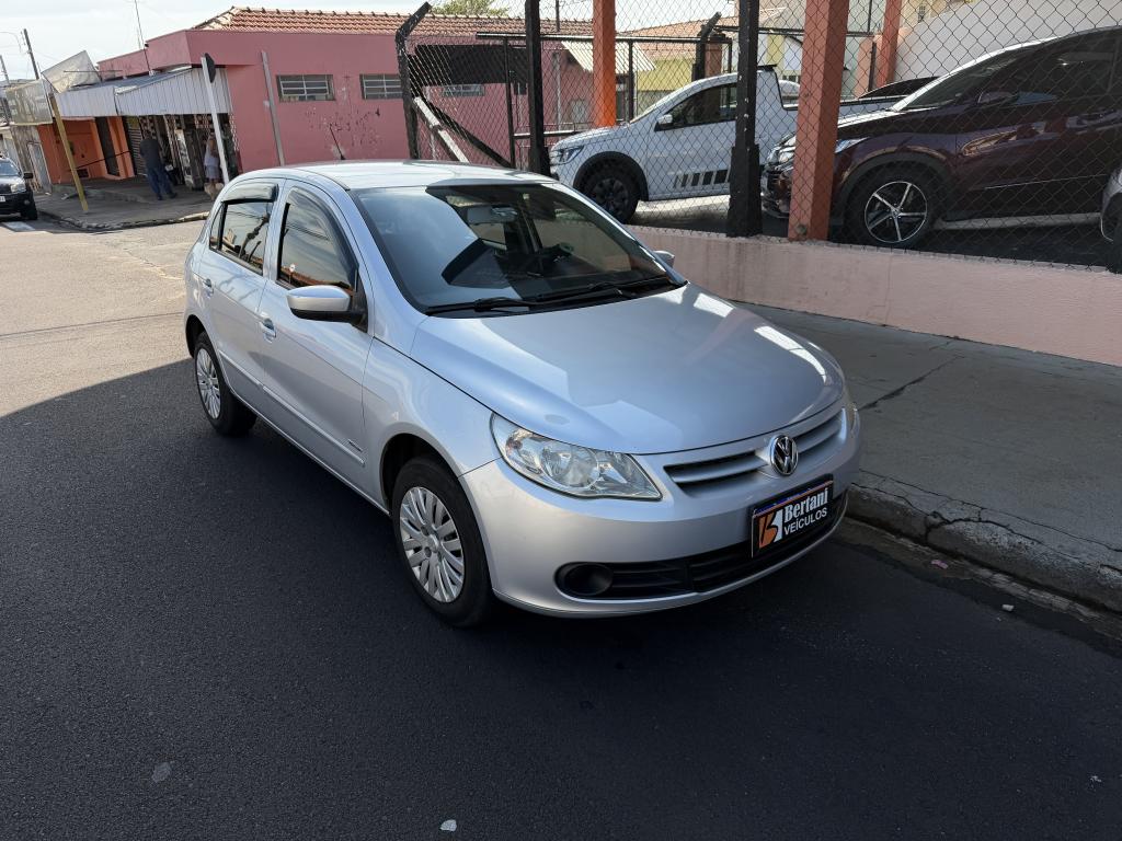 VOLKSWAGEN Gol