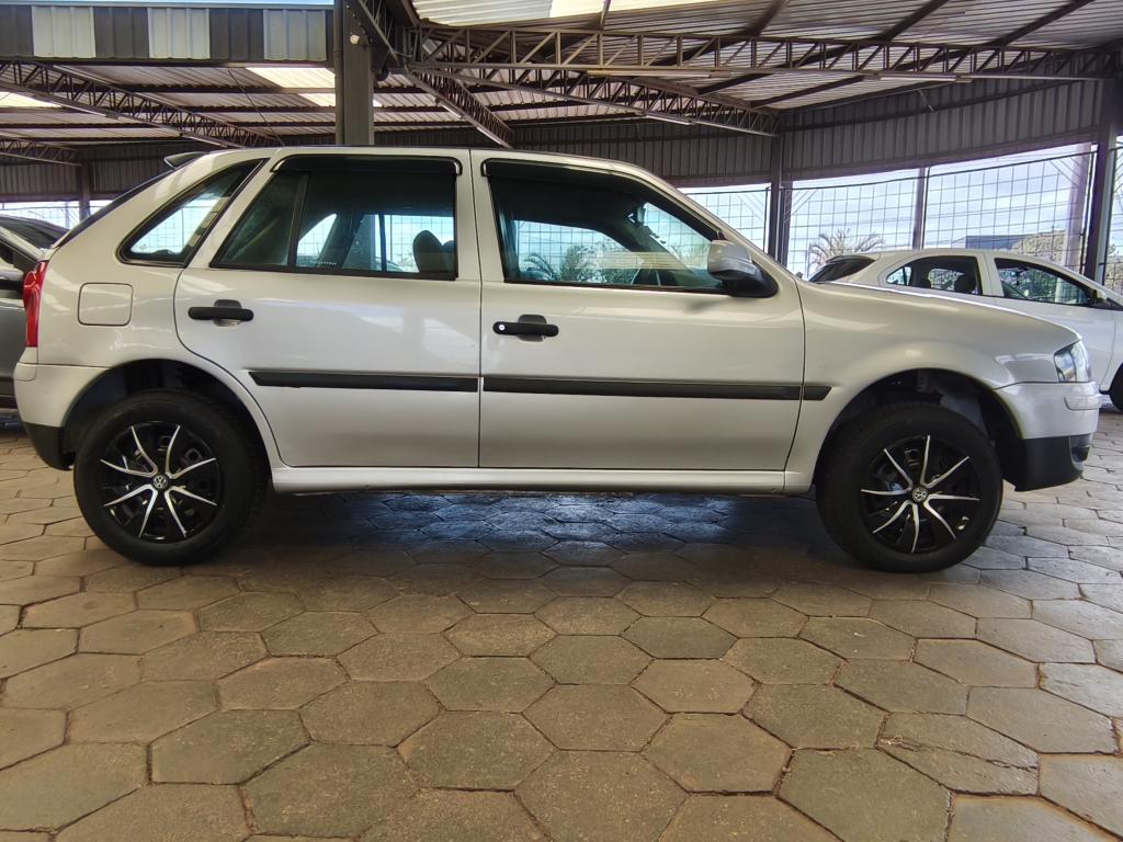 VOLKSWAGEN Gol - Foto