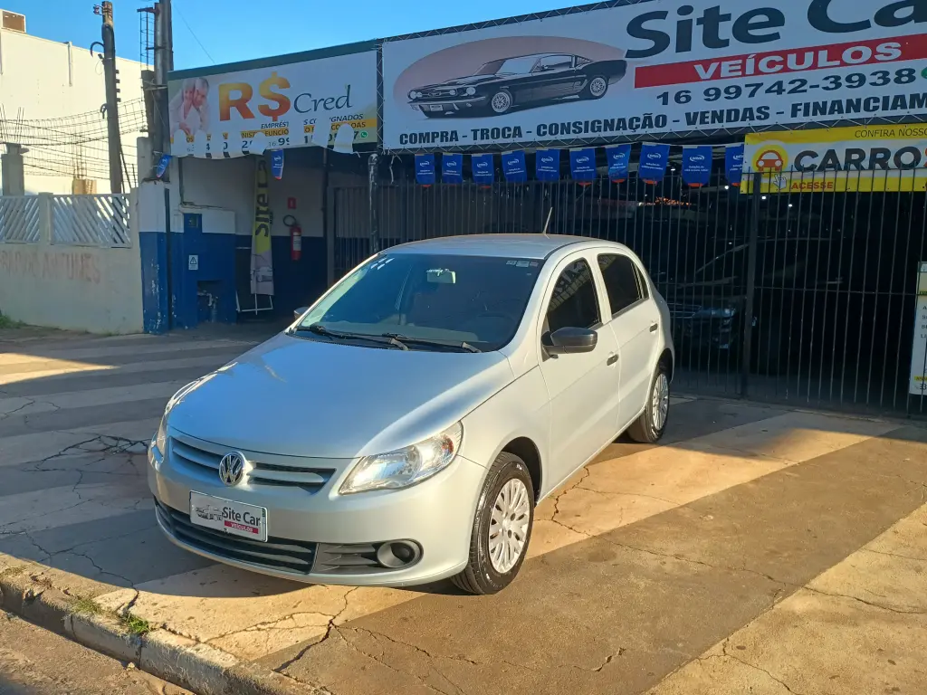 VOLKSWAGEN Gol
