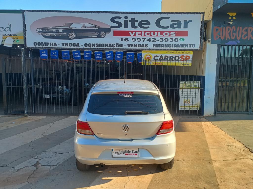 VOLKSWAGEN Gol - Foto