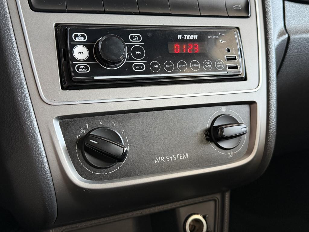 VOLKSWAGEN Gol - Foto