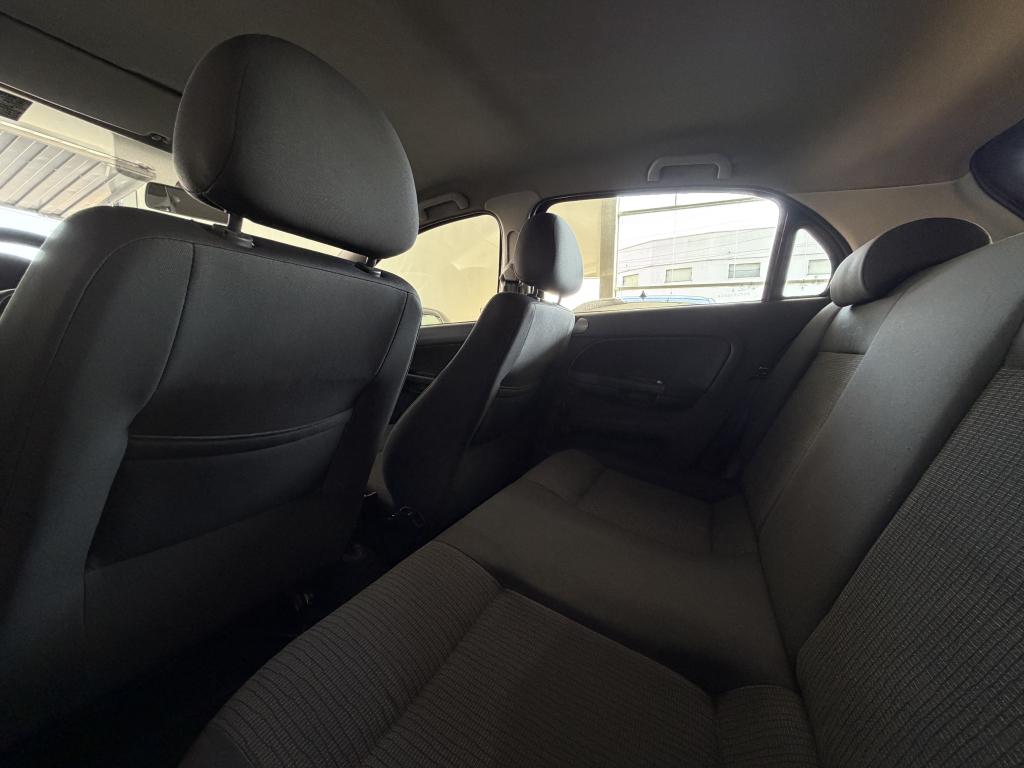 VOLKSWAGEN Gol - Foto