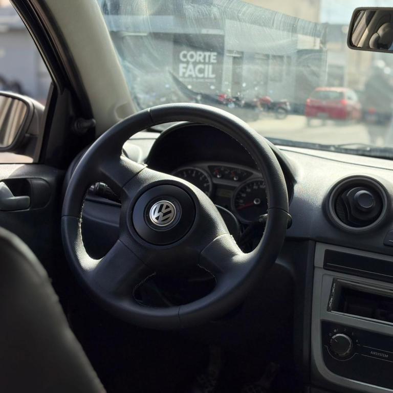 VOLKSWAGEN Gol - Foto